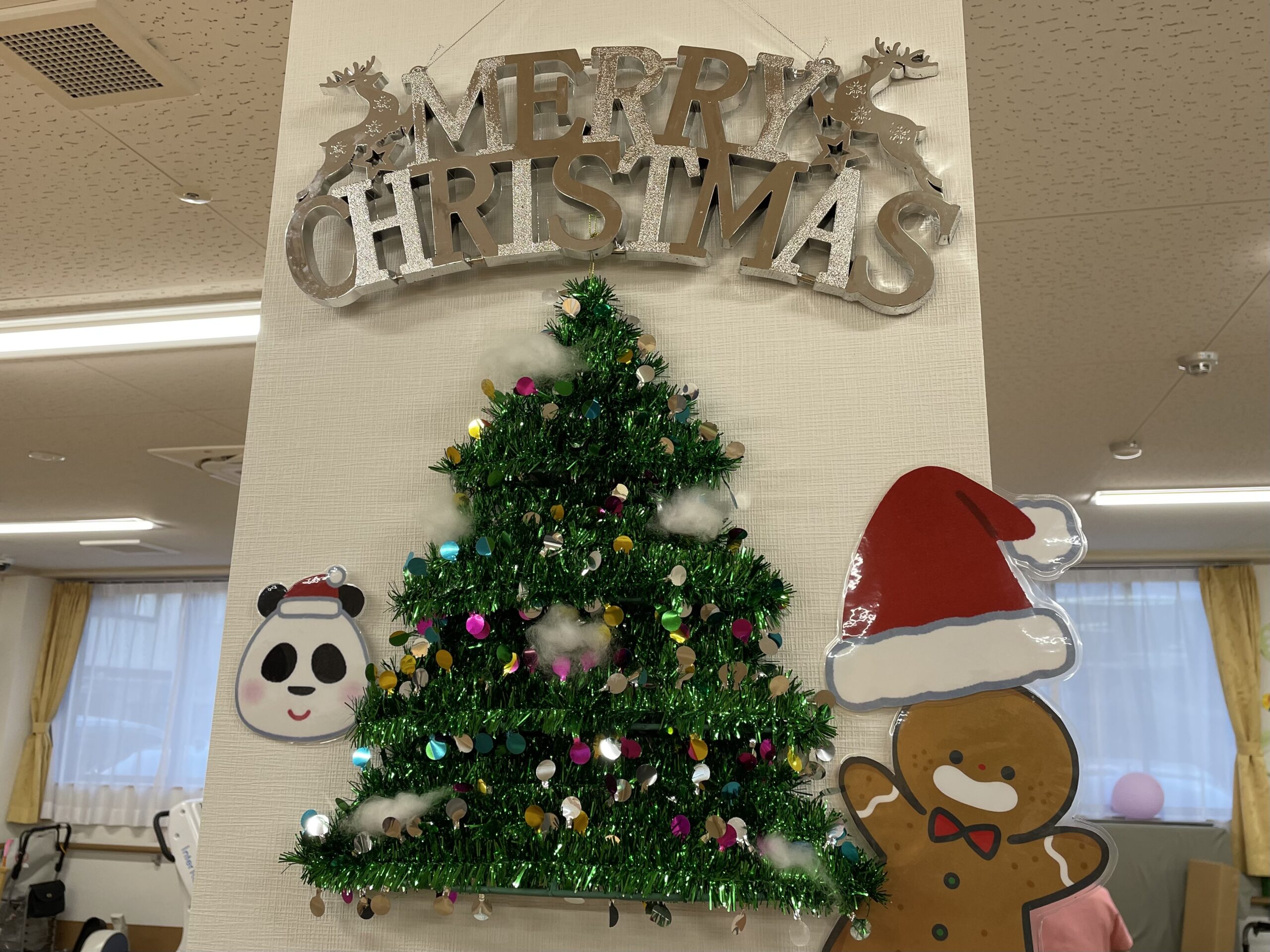 クリスマス装飾をしてます!